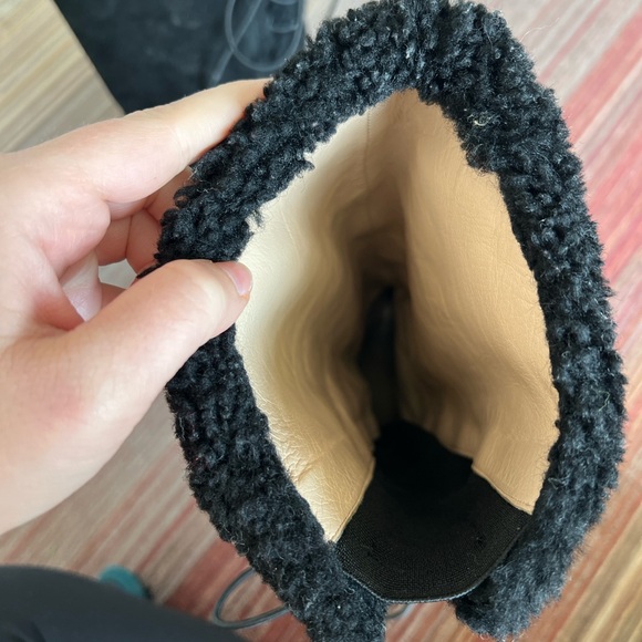 Fendi Suede Winter Boots with Shearling Top - Picture 2 of 13